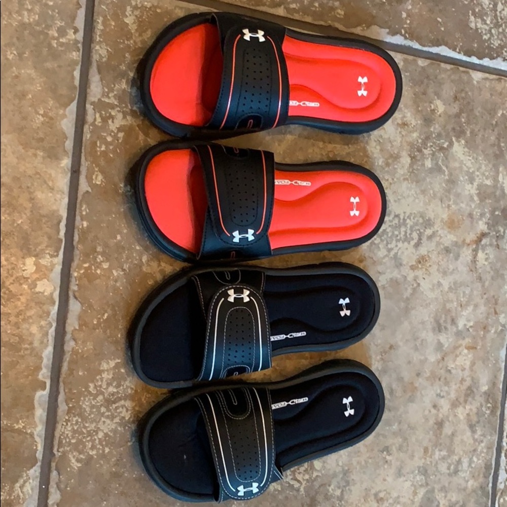 Under Armour slides size 3Y and 2Y.